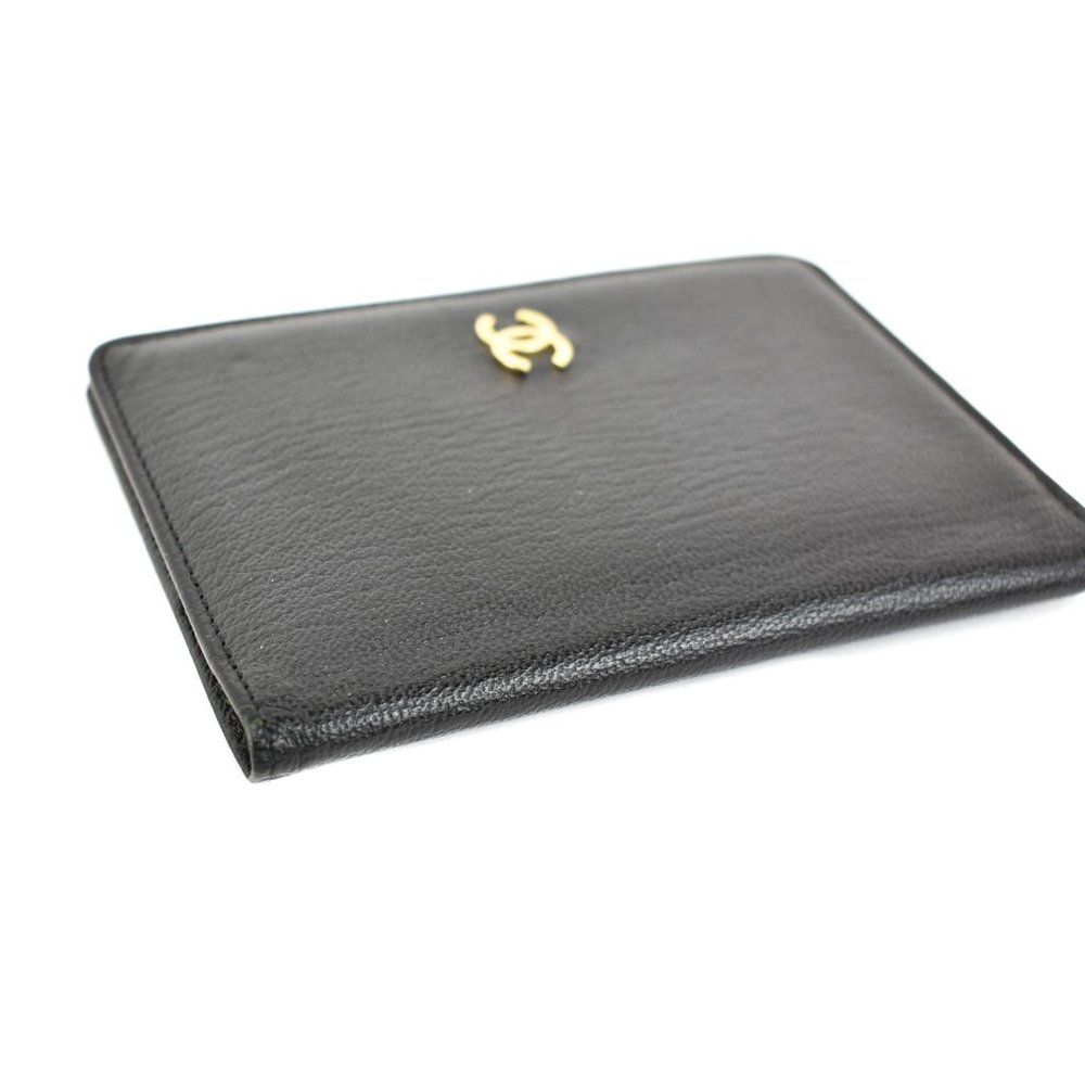 CHANEL: Black, Leather & Gold "CC" Logo Card Wallet (ol) - Picture 4 of 10
